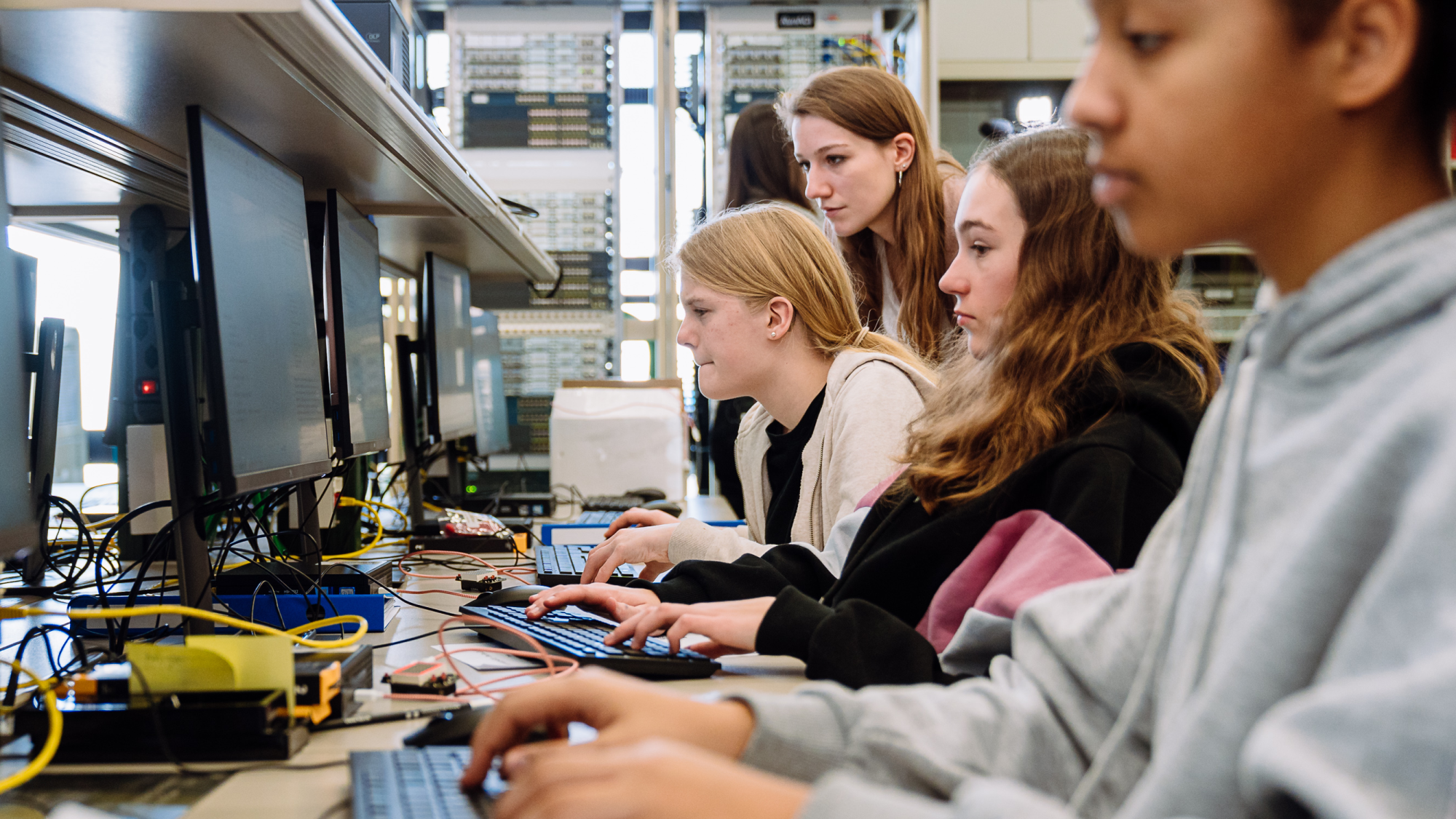 «FemalITy»: Frauen sollen in die Informatik