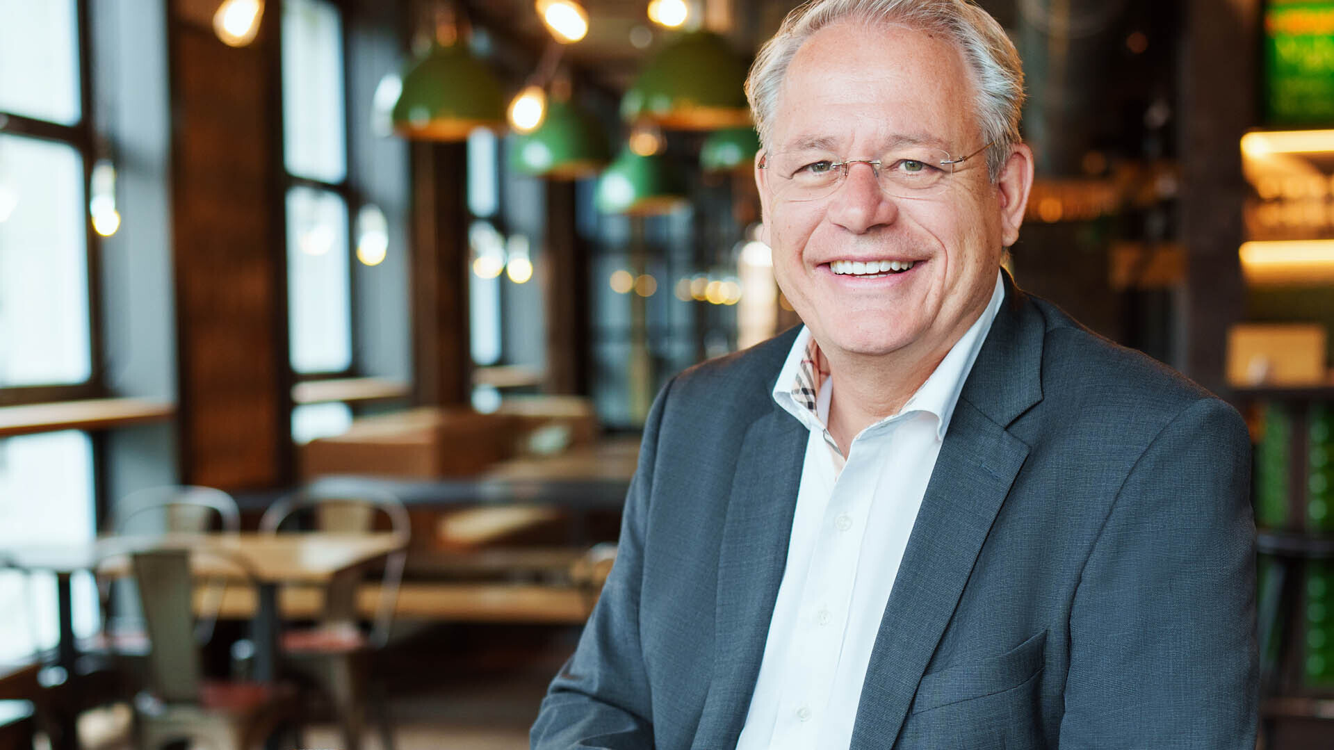 Thomas Flatt übergibt das Präsidium von swissICT