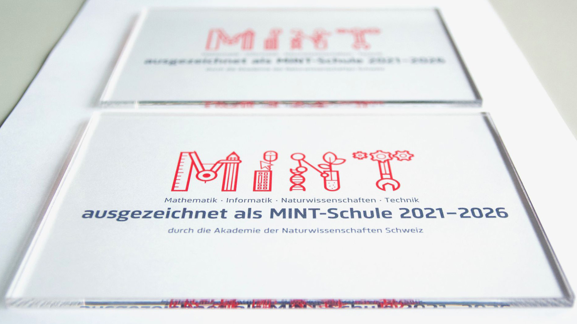Kanti Kreuzlingen und Romanshorn mit MINT-Label ausgezeichnet