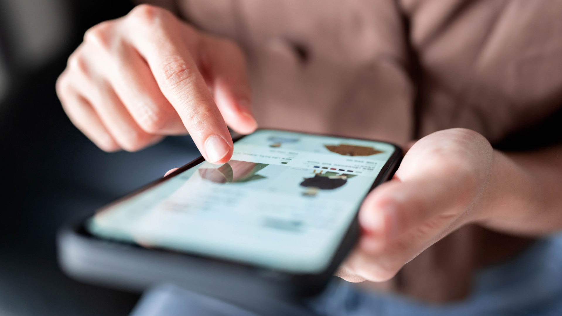 Schweizer kaufen immer spontaner mit dem Smartphone ein