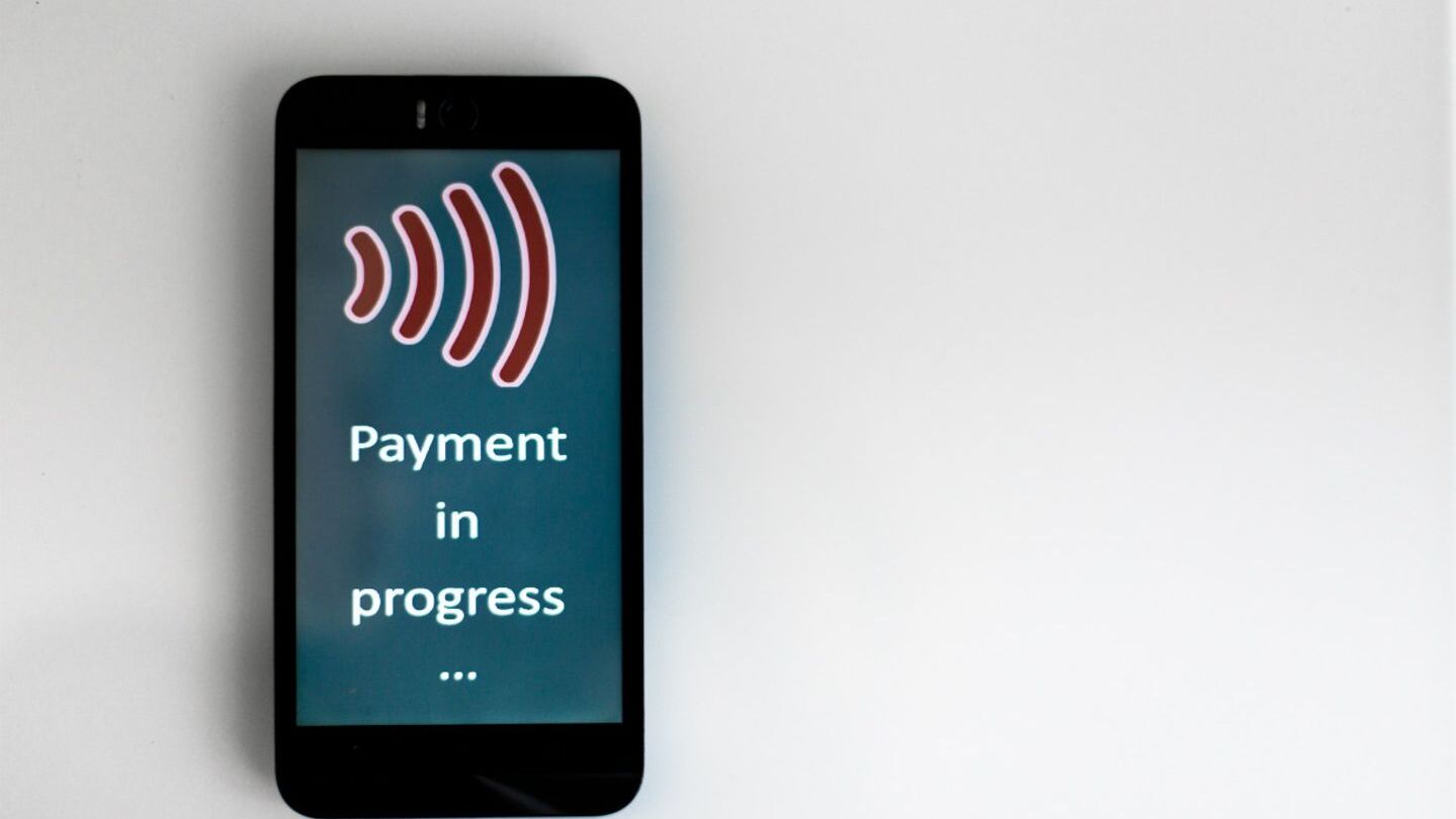 Neue E-Payment-Verträge für Kanton und Gemeinden