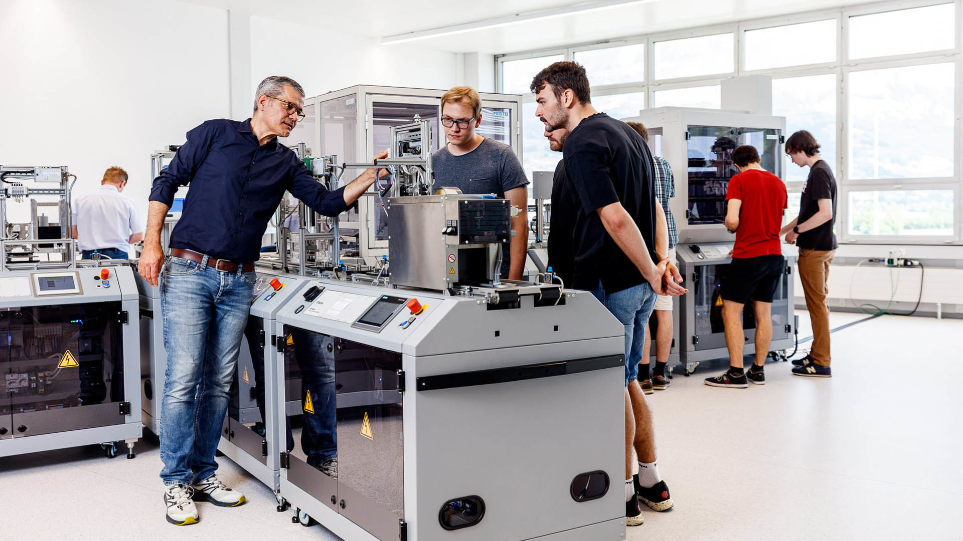 Smart Factory der OST wächst zusammen