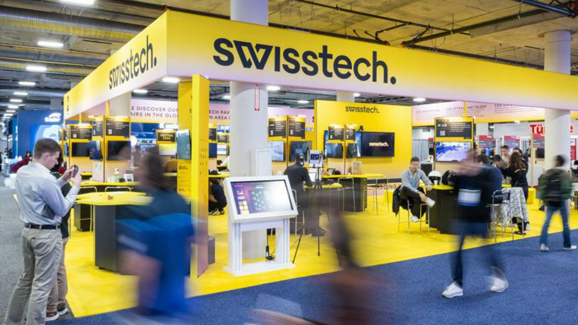 KI-Innovation: Maxerial AG an der CES 2025