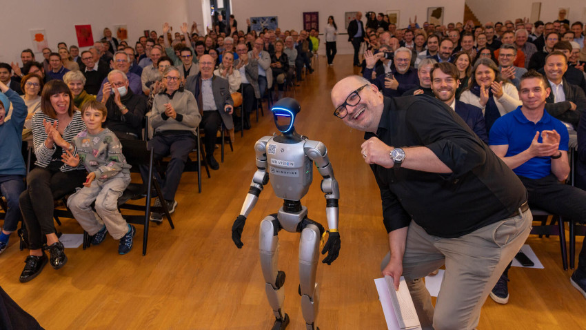 Volles Haus beim Digitaltag Vaduz 2025