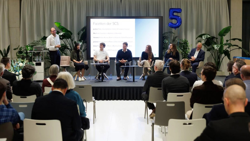 SCS-HSG feiert fünf Jahre Informatikausbildung