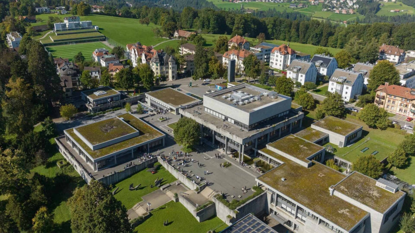 HSG baut Kompetenzzentrum für Enterprise Software und KI auf