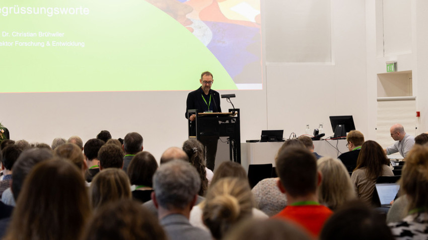 Wie KI die Weiterbildung von Lehrpersonen prägt