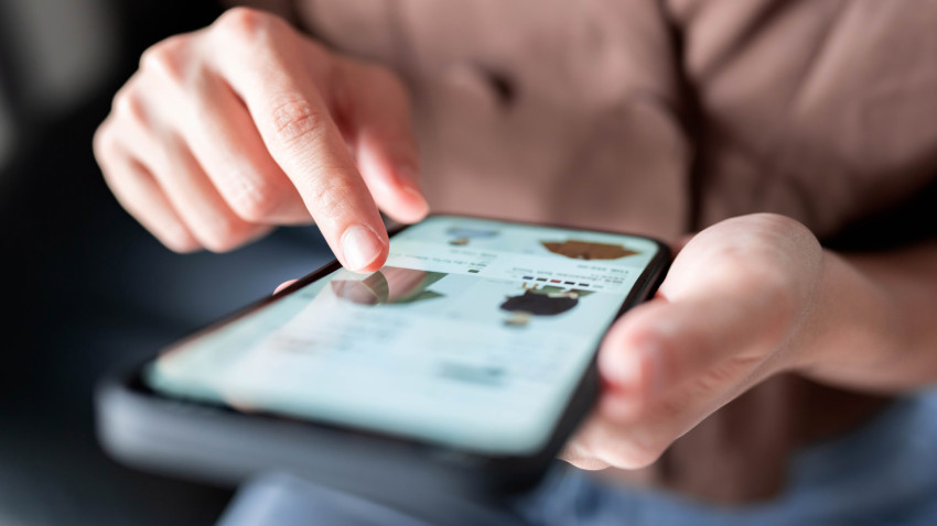Schweizer kaufen immer spontaner mit dem Smartphone ein